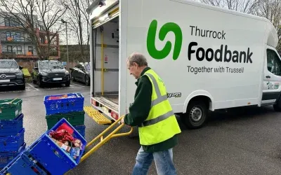 It’s Giving Back Season: Supporting Thurrock Food Bank with a Heartfelt Donation